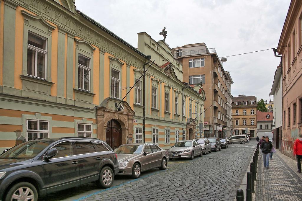 Apartment Vorsilska Prag